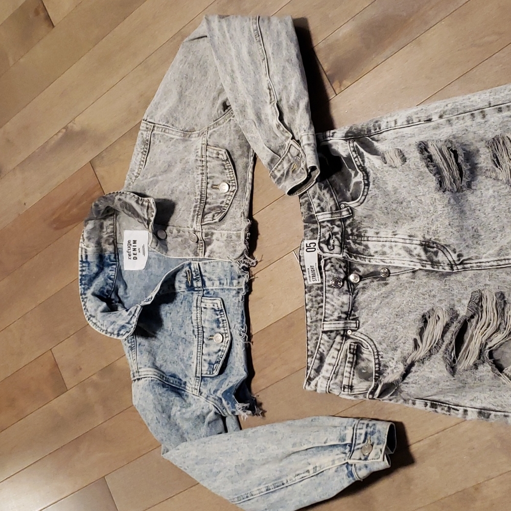 refuge Acid Wash Blue Straight Leg Jeans